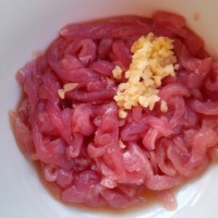 胖胖快手晚餐青椒肉丝的做法图解2