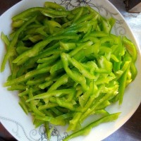 胖胖快手晚餐青椒肉丝的做法图解3