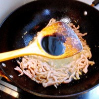 胖胖快手晚餐青椒肉丝的做法图解7