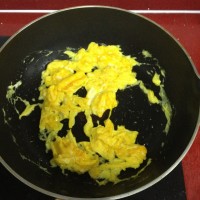 莴笋炒蛋的做法图解2