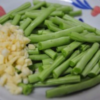 清炒四季豆的做法图解1