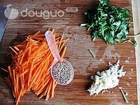 凉拌黄豆芽的做法图解3