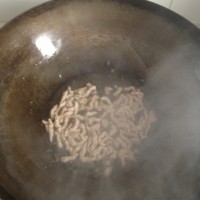 青椒榨菜肉丝炒香干--乌江榨菜的做法图解2
