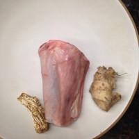 滋补羊腿汤的做法图解1
