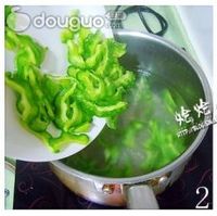 苦瓜煎蛋的做法图解2