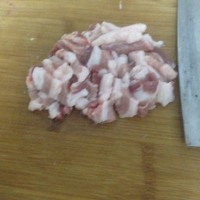 肉蒜焖豆腐的做法图解2