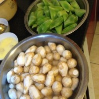 芋儿鸡(正宗芋儿火锅鸡)的做法图解2