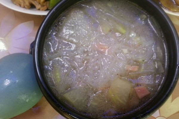 冬瓜火腿粉丝汤的做法