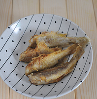 酥炸小黄鱼的做法图解7