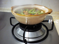 豆角排骨煲的做法图解12