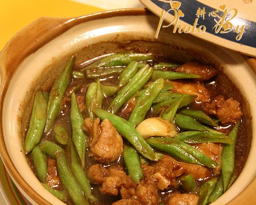 豆角排骨煲的做法