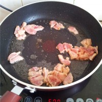 豆子炒肉的做法图解2