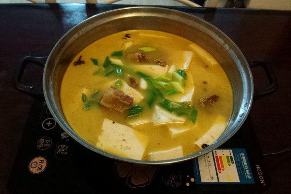 家乡味:板鸭豆腐火锅(妖妖家的厨房)的做法
