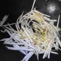 茭白肉丝的做法图解7