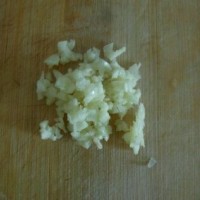 蒜蓉粉丝烤扇贝的做法图解3