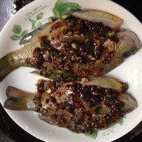 豉汁蒸太陽魚的做法图解3