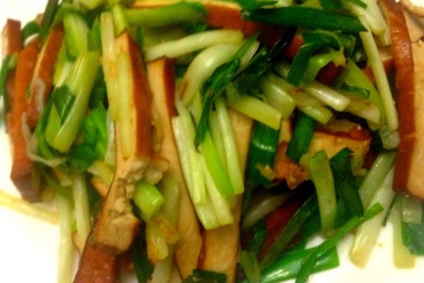 超简单下饭菜韭菜炒豆干的做法