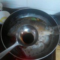 家常炖鱼的做法图解9