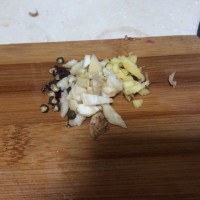 清炒荷兰豆的做法图解2