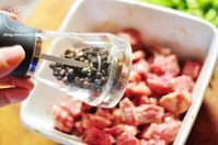 蚝油芦笋牛肉粒的做法图解3