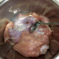 电饭锅版秘制叉烧的做法图解1