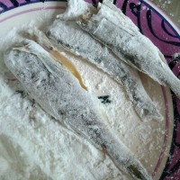 酥炸黄花鱼的做法图解3