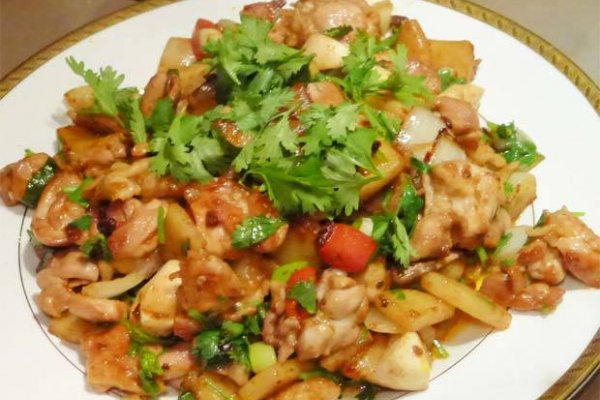 干锅鸡(豆油伯缸底酱油)的做法