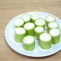 电锅菜——镶丝瓜的做法图解2