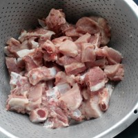 萝卜排骨汤的做法图解1