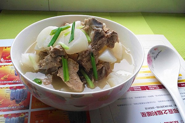 萝卜排骨汤的做法