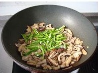 香菇炒瘦肉的做法图解5