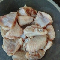 酸甜鸡翅的做法图解1