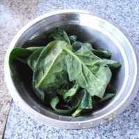 #菁选酱油试用之一----鸡蛋菠菜疙瘩汤#的做法图解2
