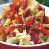 腊肉炒有机花菜的做法图解7