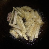 拔丝芋头的做法图解1