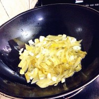 酸菜土豆炖牛肉的做法图解6