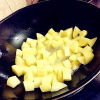 酸菜土豆炖牛肉的做法图解15