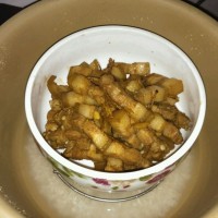 懒人榨菜炒五花肉的做法图解3
