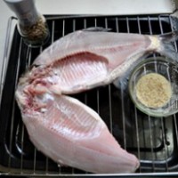 盐焗烤鱼的做法图解1