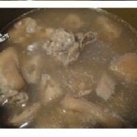 莲藕花生猪蹄汤的做法图解5