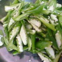 腊肉炒蒜苗的做法图解6