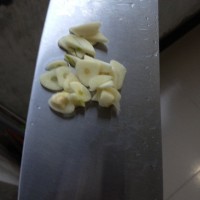 蒜容炒茄子的做法图解2