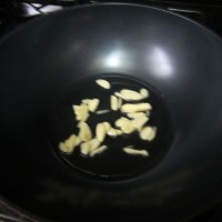 罗勒叶红烧茄子的做法图解4