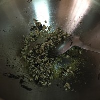 春季必吃~橄榄菜炒芦笋的做法图解6
