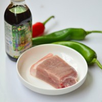 菁选酱油试用之四 青椒肉丝 的做法图解1
