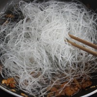 #菁选酱油试用之圆白菜炒粉丝#的做法图解7