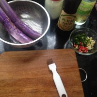 素食之——凉拌蒸茄子的做法图解5
