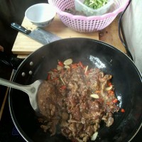木须肉(干木耳炒肉)的做法图解2
