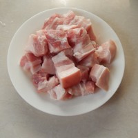 芋头红烧肉的做法图解2