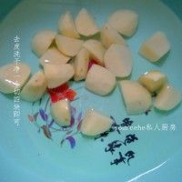 ţ